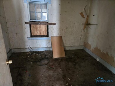 1338 Pinewood Ave, Toledo, OH 43607 - photo 5