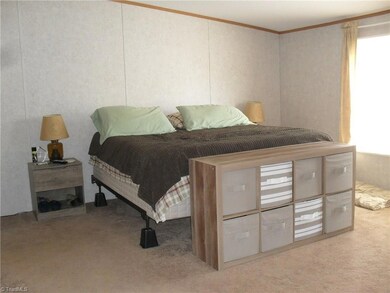 4180 Mountain Creek Rd, Asheboro, NC 27205 - photo 7