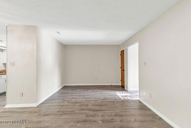 104 Brenda Dr, Jacksonville, NC 28546 - photo 5