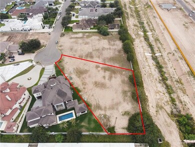 1002 Travis St, Mission, TX 78572 - photo 3