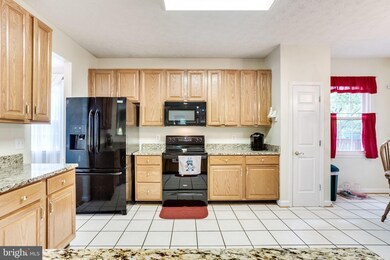 8306 Pleasant Chase Rd, Jessup, MD 20794 - photo 7