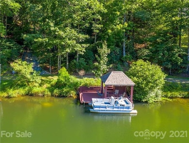 12' x 22' dock has covered area for total comfort 
