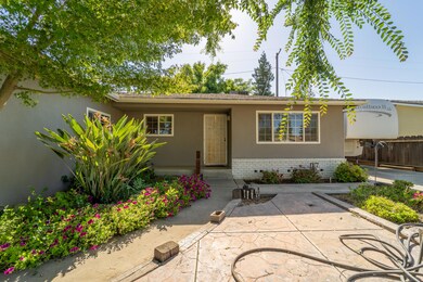 1482 N Sampson St-6