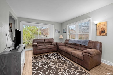 4315 26th Ave, Moline, IL 61265 - photo 5