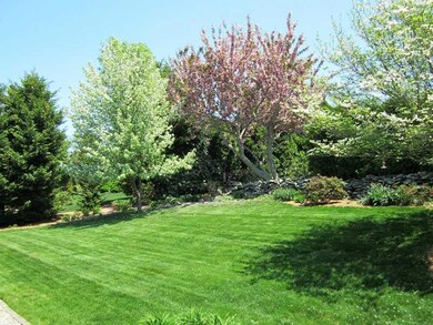 64 Pequot Ln, Middletown, RI 02842 - photo 4