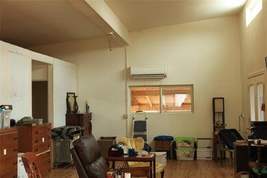 317 County Road 4884, Boyd, TX 76023 - photo 2