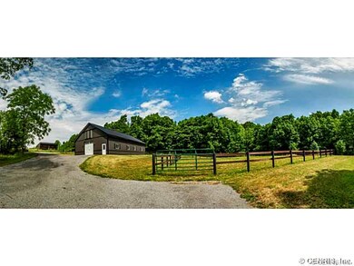 Stable/Barn. 3 Stall Horse Barn
