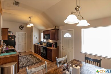 406 Blayton St, Troy, TX 76579 - photo 6