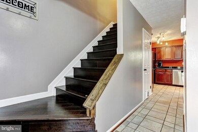 8400 Braddock Way, Columbia, MD 21046 - photo 2