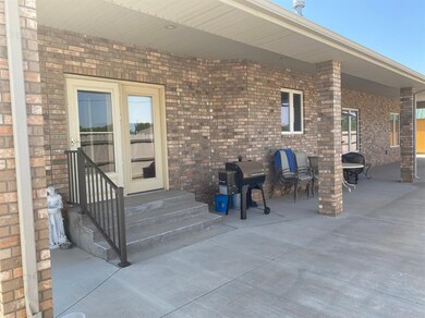 1406 S Main St, Hugoton, KS 67951 - photo 5