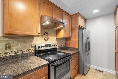 7348 Carved Stone, Columbia, MD 21045 - photo 7