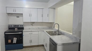 7503 NW 44th Ct unit 10, Coral Springs, FL 33065 - photo 4