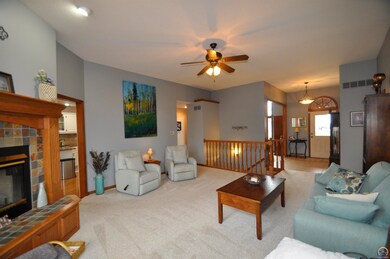 7719 SW 27th St, Topeka, KS 66614 - photo 6