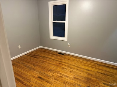 103-105 Drexler St, Liverpool, NY 13088 - photo 6