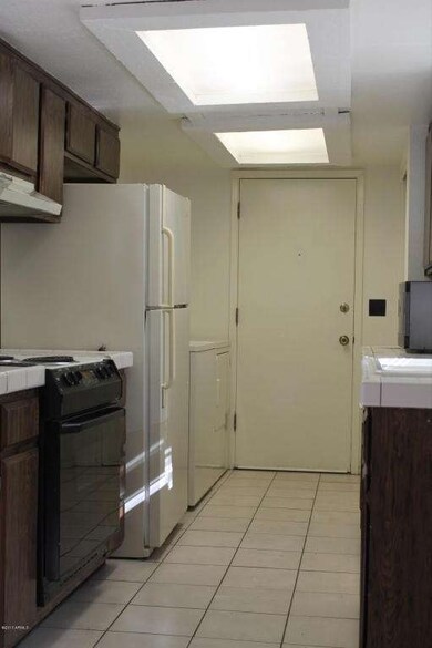 10432 N 7th Place unit 3, Phoenix, AZ 85020 - photo 3