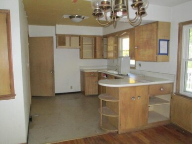 5470_Interlochen_%287%29Kitchen_44146109
