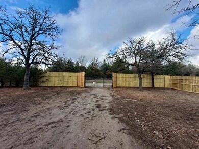 1014 County Road 263, Gainesville, TX 76240 - photo 2