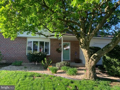 1720 Acorn Dr, Reading, PA 19608 - photo 4