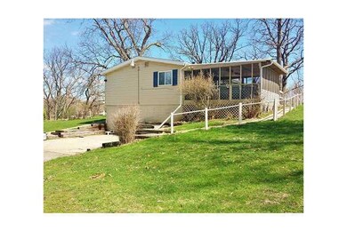 unlisted-address, Newton, IA 50208 - photo 2