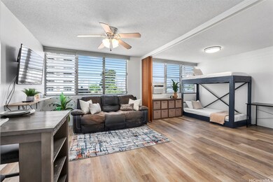 909 Kahuna Ln unit 305, Honolulu, HI 96826 - photo 2