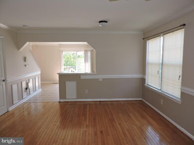 1953 Winslow Ct, Woodbridge, VA 22191 - photo 3