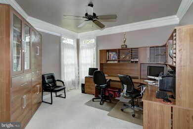 16525 Harbour Town Dr, Silver Spring, MD 20905 - photo 5