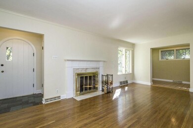 Family Room (2)