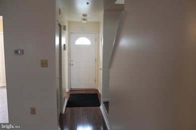 1316 Dillon Ct, Capitol Heights, MD 20743 - photo 2