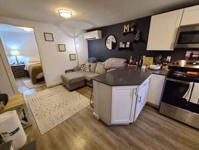 27 N Margin St unit 1, Boston, MA 02113 - photo 4