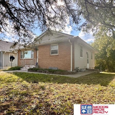 1111 D St, Fairbury, NE 68352 - photo 3