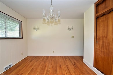 6045 Dunham Rd, Maple Heights, OH 44137 - photo 7