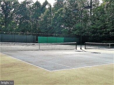 11619 Stoneview Square unit 2B, Reston, VA 20191 - photo 5