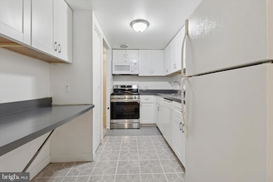 118 Drummers Ln unit 118, Wayne, PA 19087 - photo 6