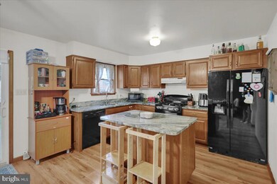 264 Arlington St, Reading, PA 19611 - photo 7