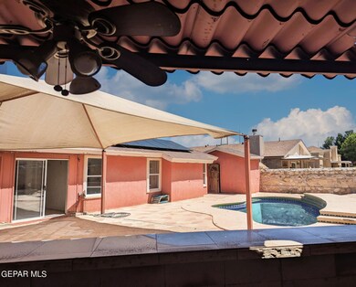 13924 Roslyn Dr, Horizon City, TX 79928 - photo 3