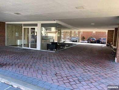 Deauville Towers unit 3A, Fort Lee, NJ 07024 - photo 2