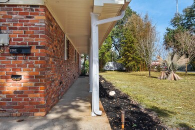 1202 Beachview Dr_20250128_029