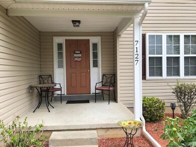 7127 Hearth Ln, Macungie, PA 18062 - photo 2