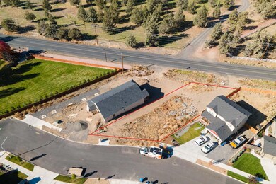 4615 SW Salmon Ave, Redmond, OR 97756 - photo 5