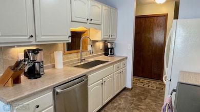 2440 15th St S unit B14, Fargo, ND 58103 - photo 7