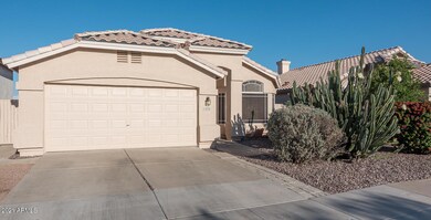 1570 N Sunset Place, Chandler, AZ 85225 - photo 3