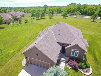 1504 Ventnor Ln, Raymore, MO 64083 - photo 4