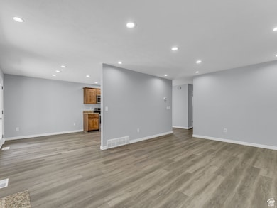 8335 S 1050 E, Sandy, UT 84094 - photo 7