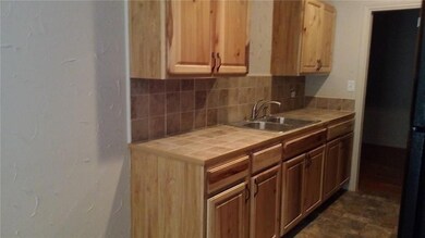 4112 County Road 801 unit D, Joshua, TX 76058 - photo 5