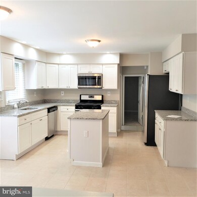 27 Remington Cir, Princeton Junction, NJ 08550 - photo 3