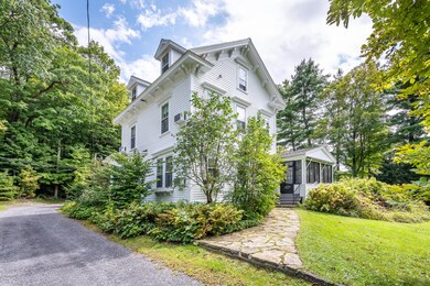 2 Laurel Ln
