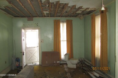1011 N Vine St, Shamokin, PA 17872 - photo 2