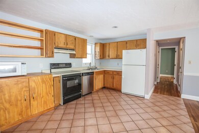 54 Evergreen Ave, Franklin, NH 03235 - photo 6