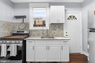 378 Devereaux Ave, Philadelphia, PA 19111 - photo 4