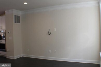 3694 Ambrose Hills Rd, Falls Church, VA 22041 - photo 5
